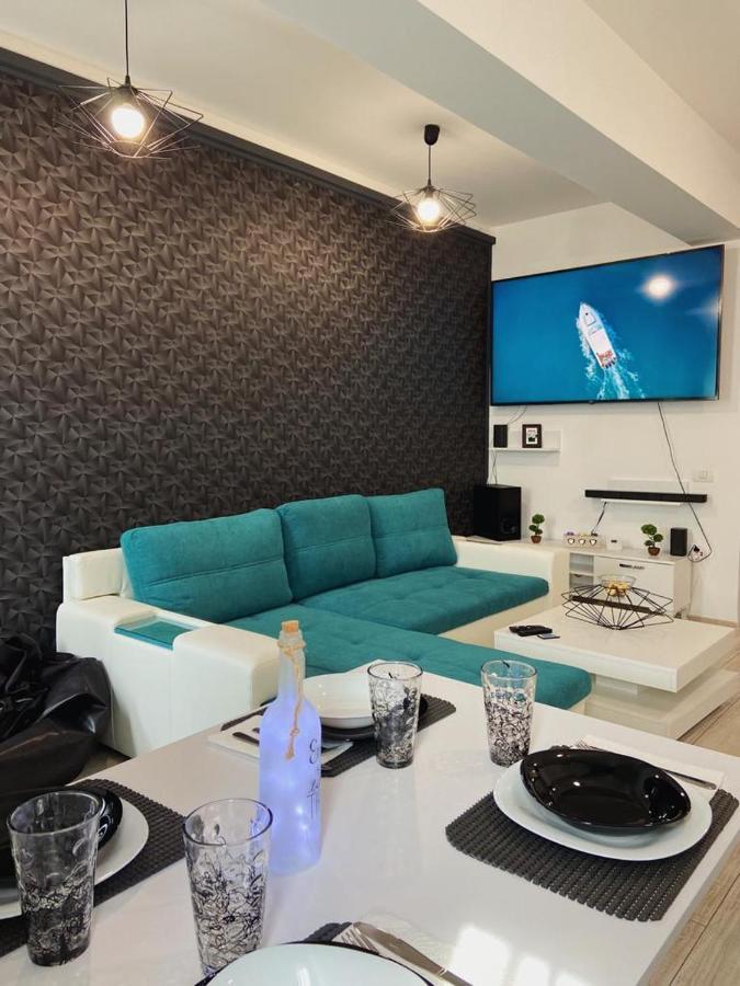 Peacock Apartament- Stefan Building Apartment นาโวดาริ ภายนอก รูปภาพ